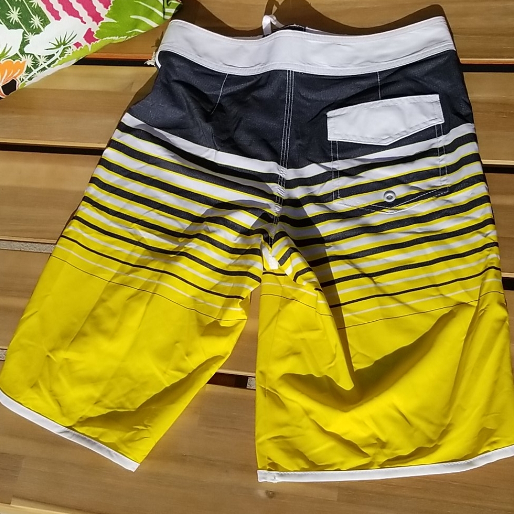 SWIM/BOARD SHORTS - Picture 2 of 9